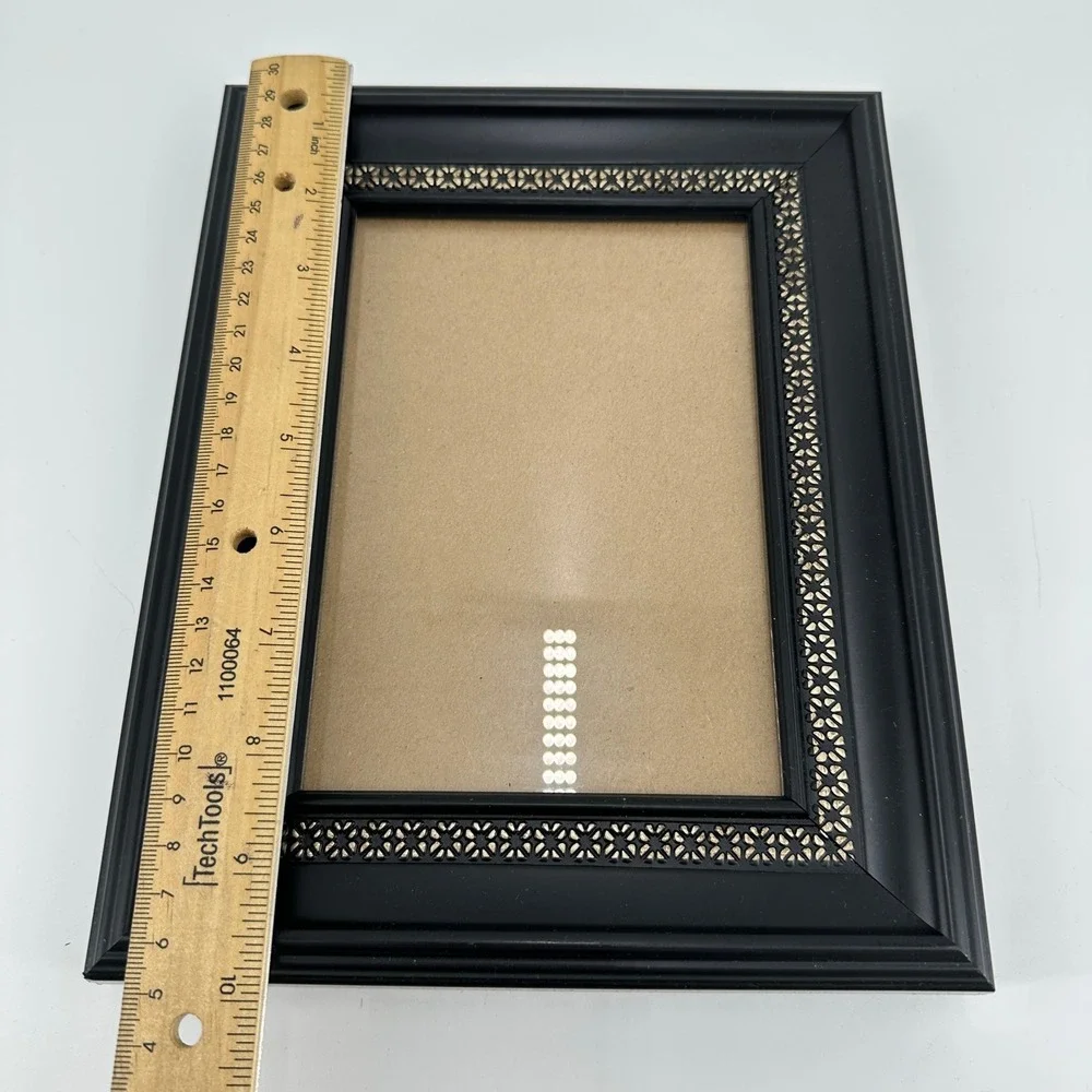 Black 5x7 Picture Frame with Silver Filigree Star Border Tabletop Decor